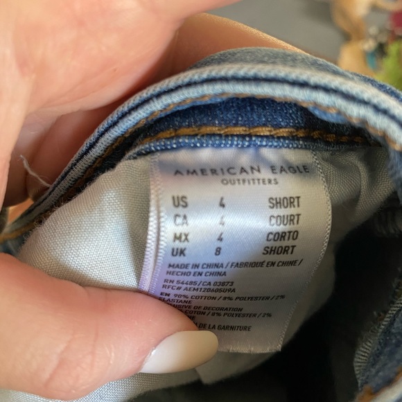 American Eagle ripped skinny jeans - Picture 3 of 3